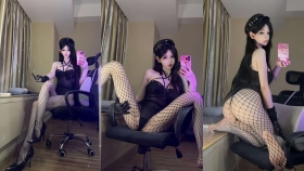 无欲无求的推土君_连体丁字黑网格_12P+7V